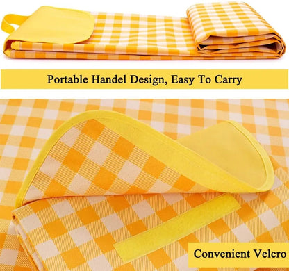 Foldable picnic mat