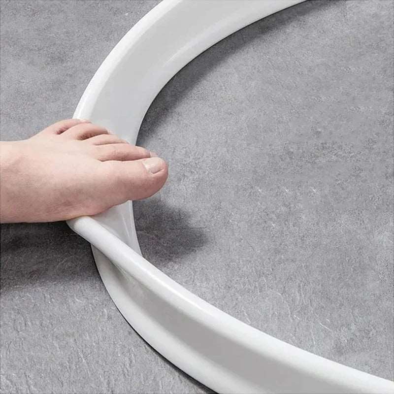 Silicone water retaining strip