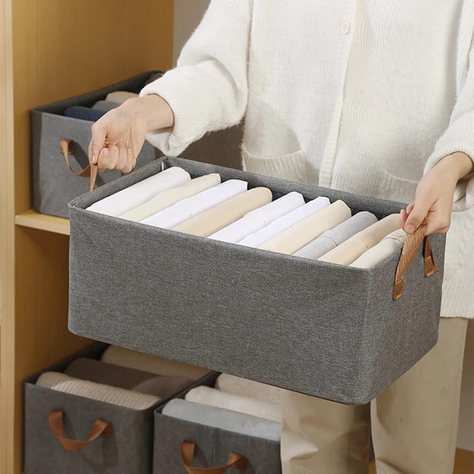 Closet organizer box