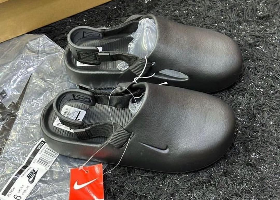 Nike mule Slides