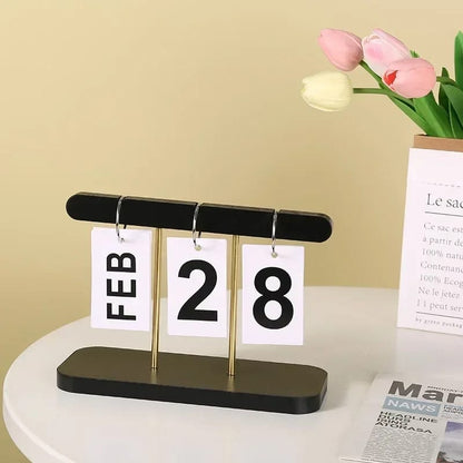 Minimalistic Wooden Calendar Gift