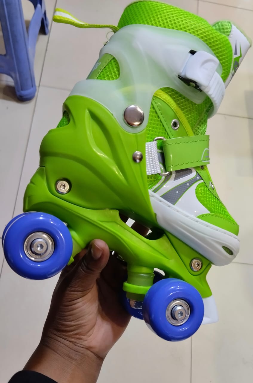 Quads skates helmet and guards