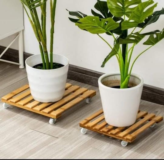 Plant roller base stand (25cm*25cm)