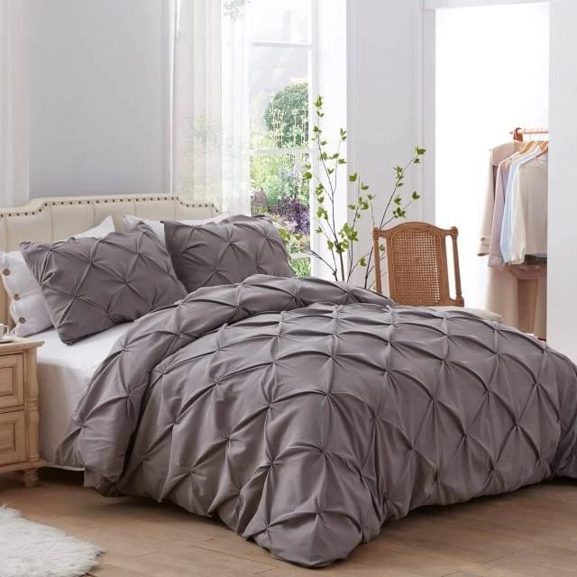 Pinch Pleat Pintuck Duvet Cover set