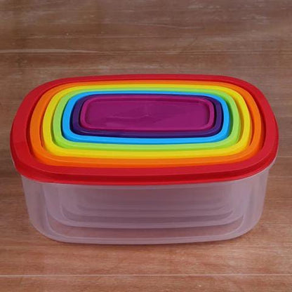 Plastic storage containers (7)