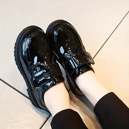 Black Oxford leather shoes