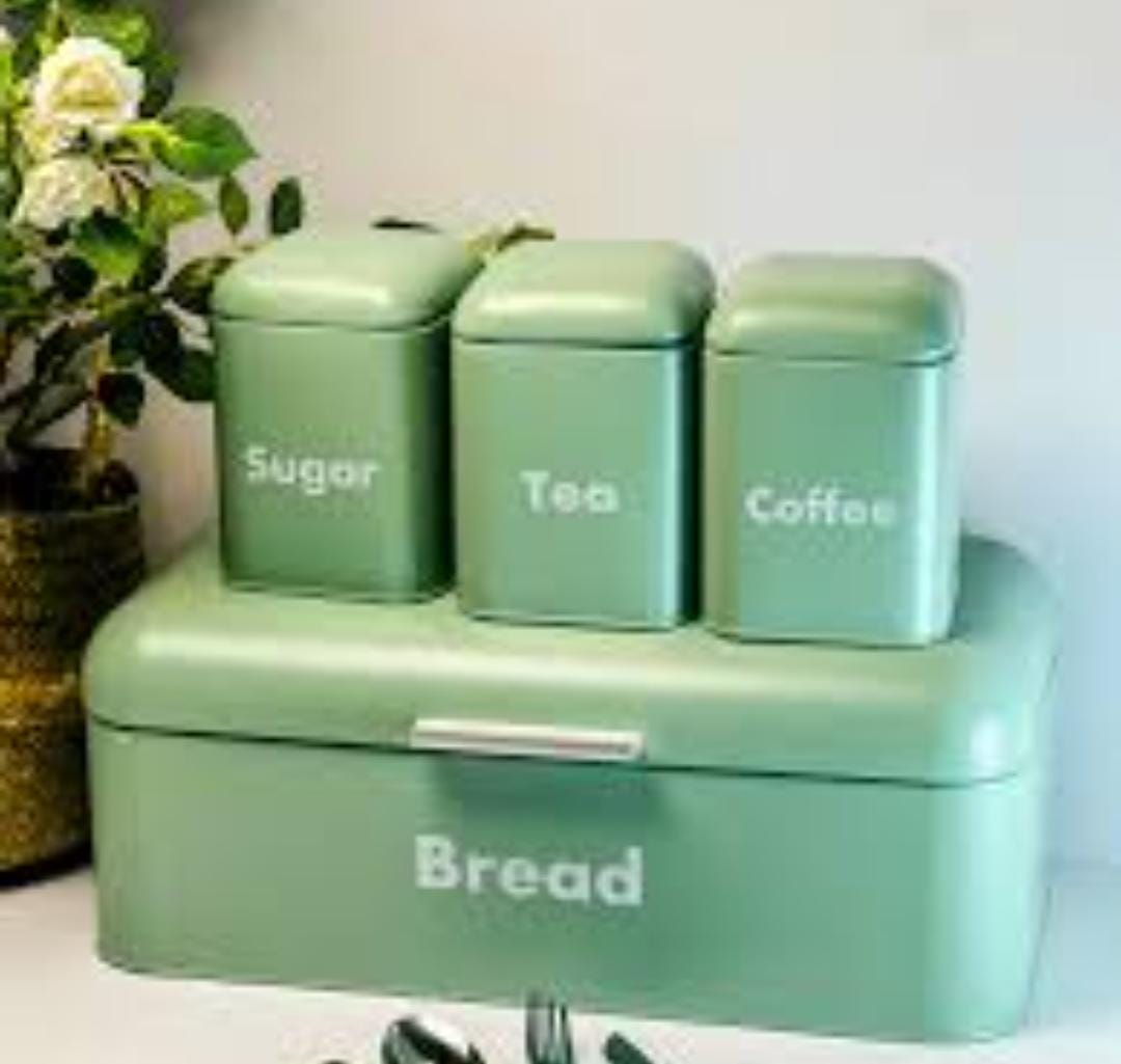 Hinged Bread bin 9L with 3 canisters