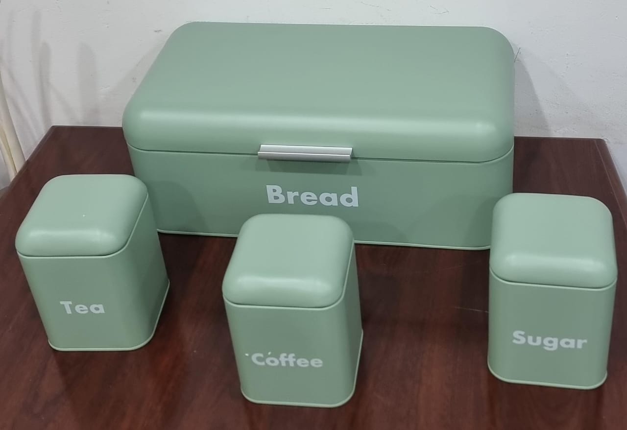 Hinged Bread bin 9L with 3 canisters