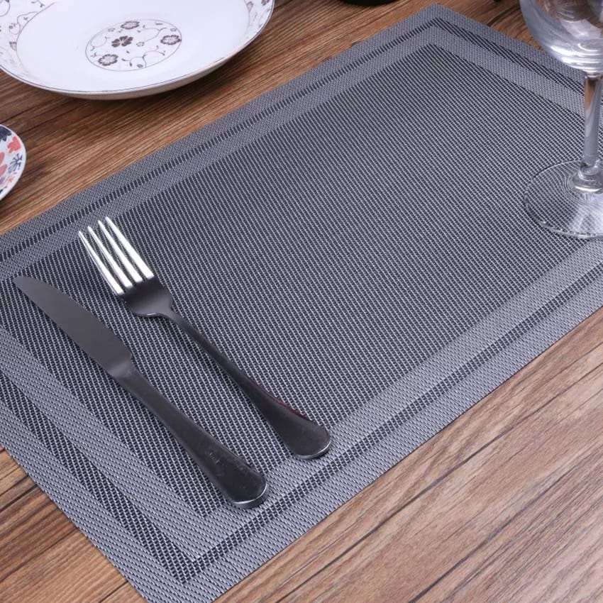 6pcs table mats + one table runner - MASTER SUPPLIES