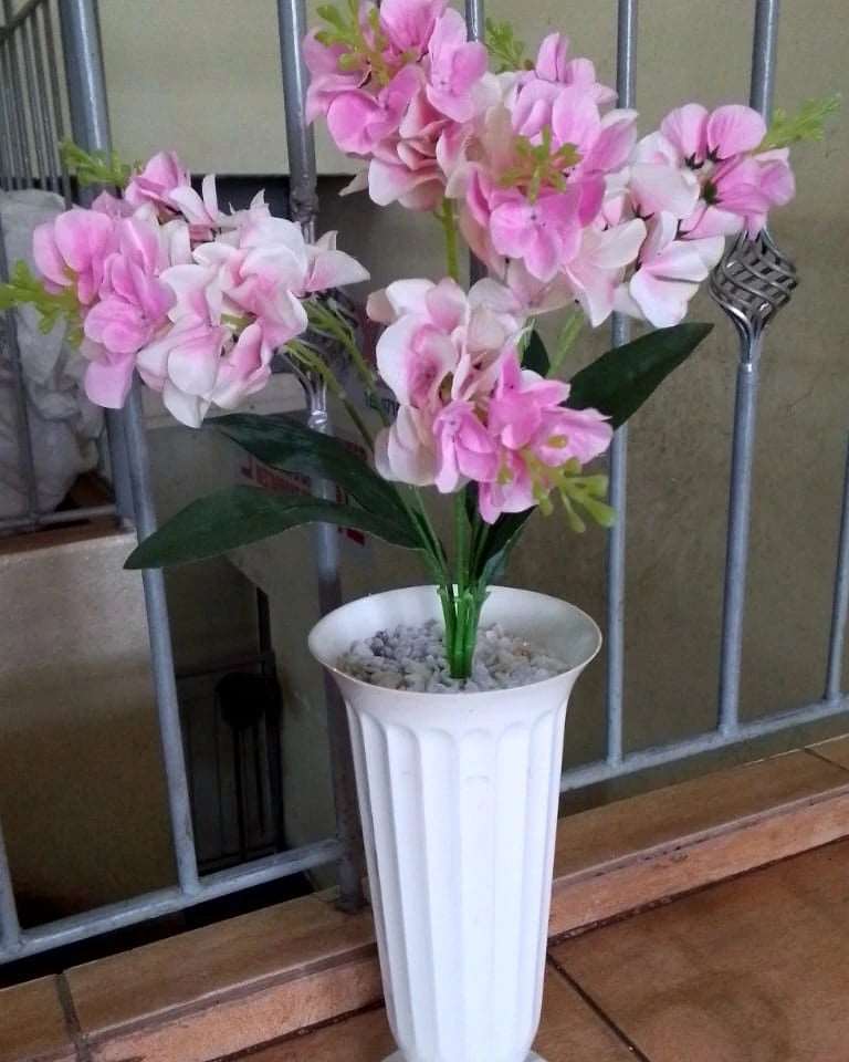 80cm plant with Vase - MASTER SUPPLIES