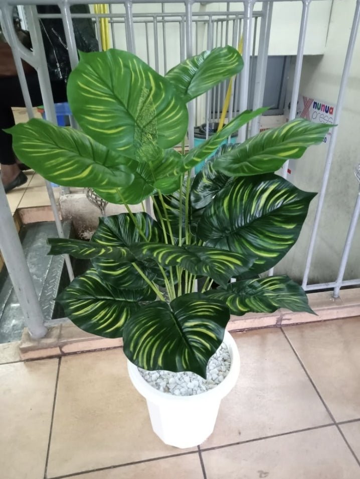 Artificial plant in vase - MASTER SUPPLIES