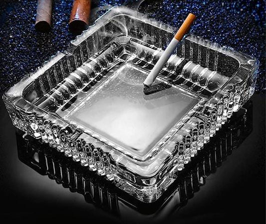 Glass ash tray. - MASTER SUPPLIES