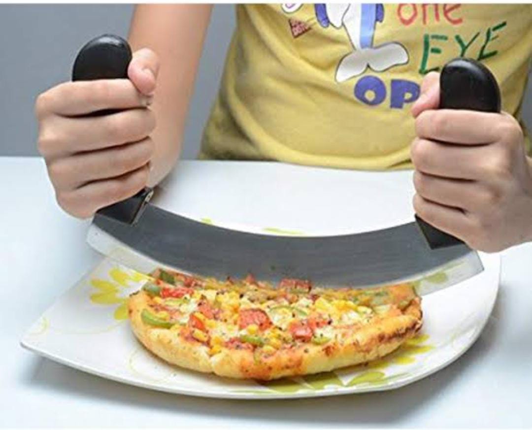 Half moon knife Pizza cutter  - MASTER SUPPLIES